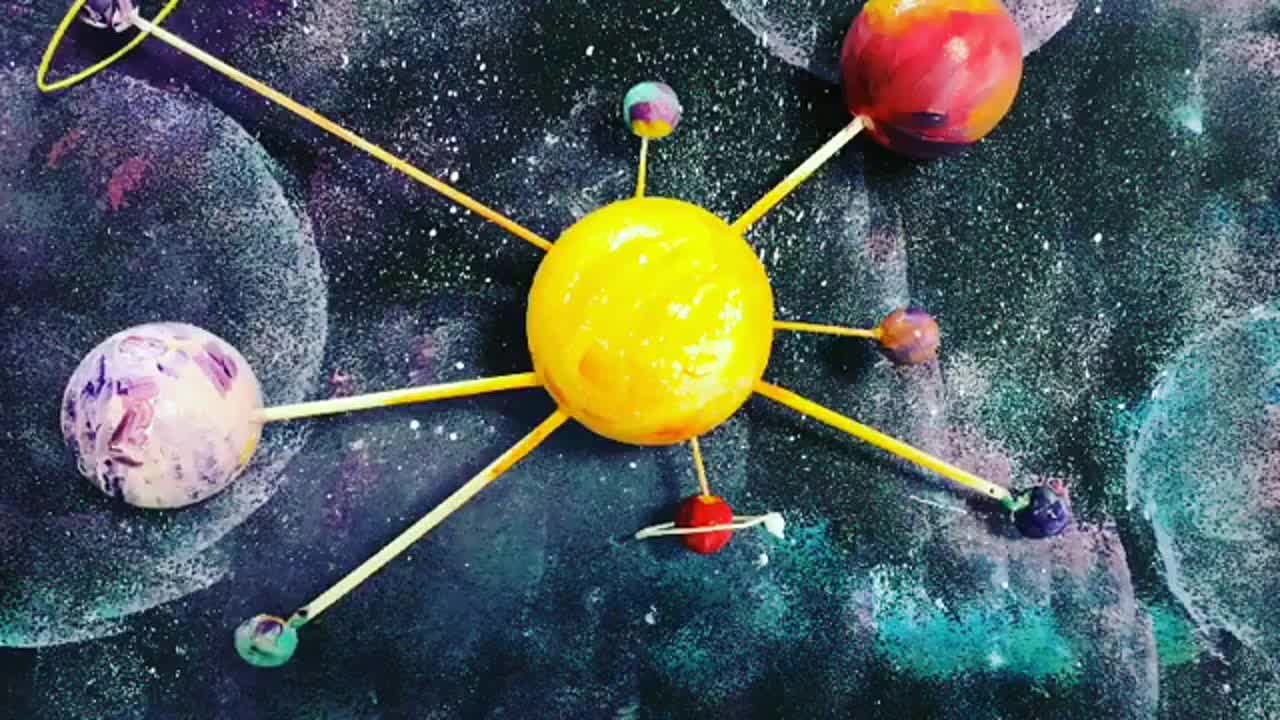 Идеи интересных поделок ко Дню Космонавтики Идеи интересных поделок ко Дню Космонавтики